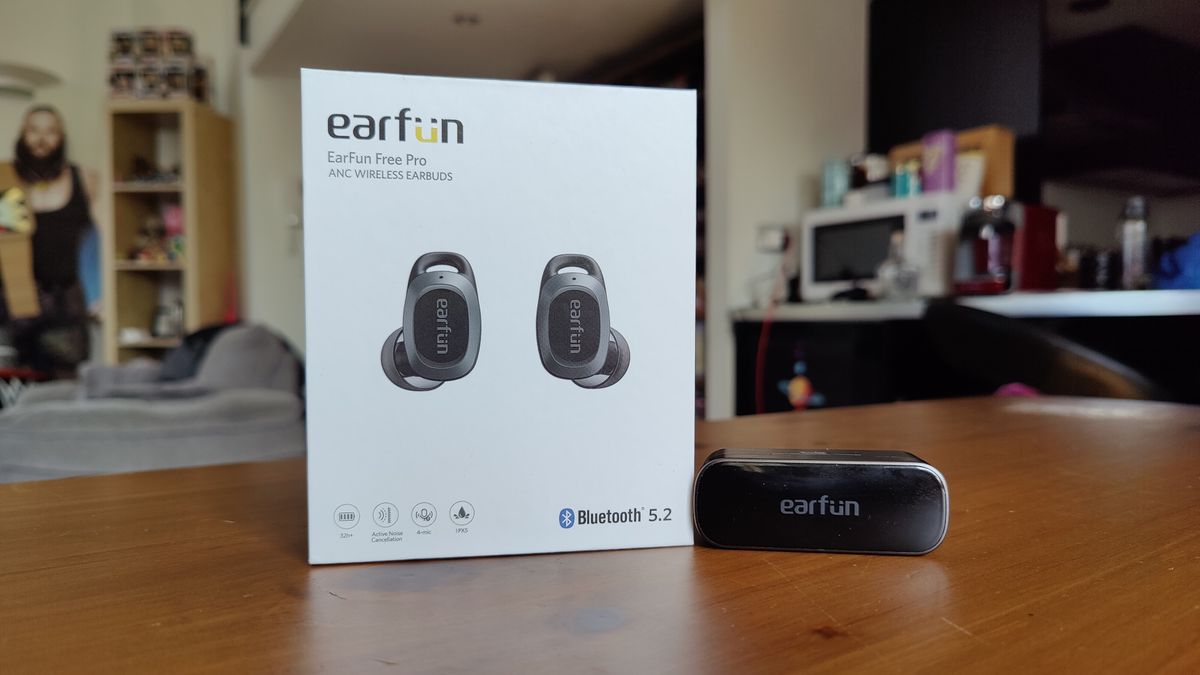 Earfun Free Pro headphones earbuds