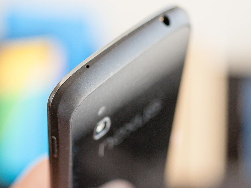 LG Nexus 4 &mdash;&nbsp;rubber &amp;#39;round the edges