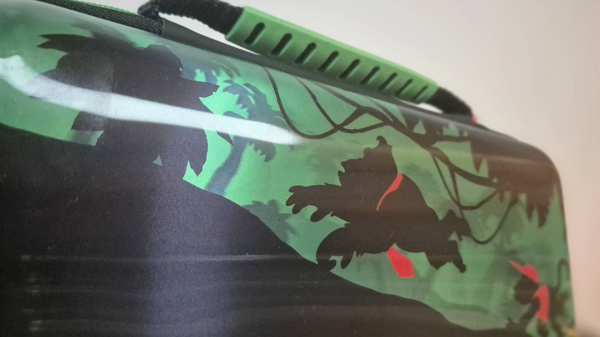 Photo of a Switch 2 case with a lenticular Donkey Kong design.