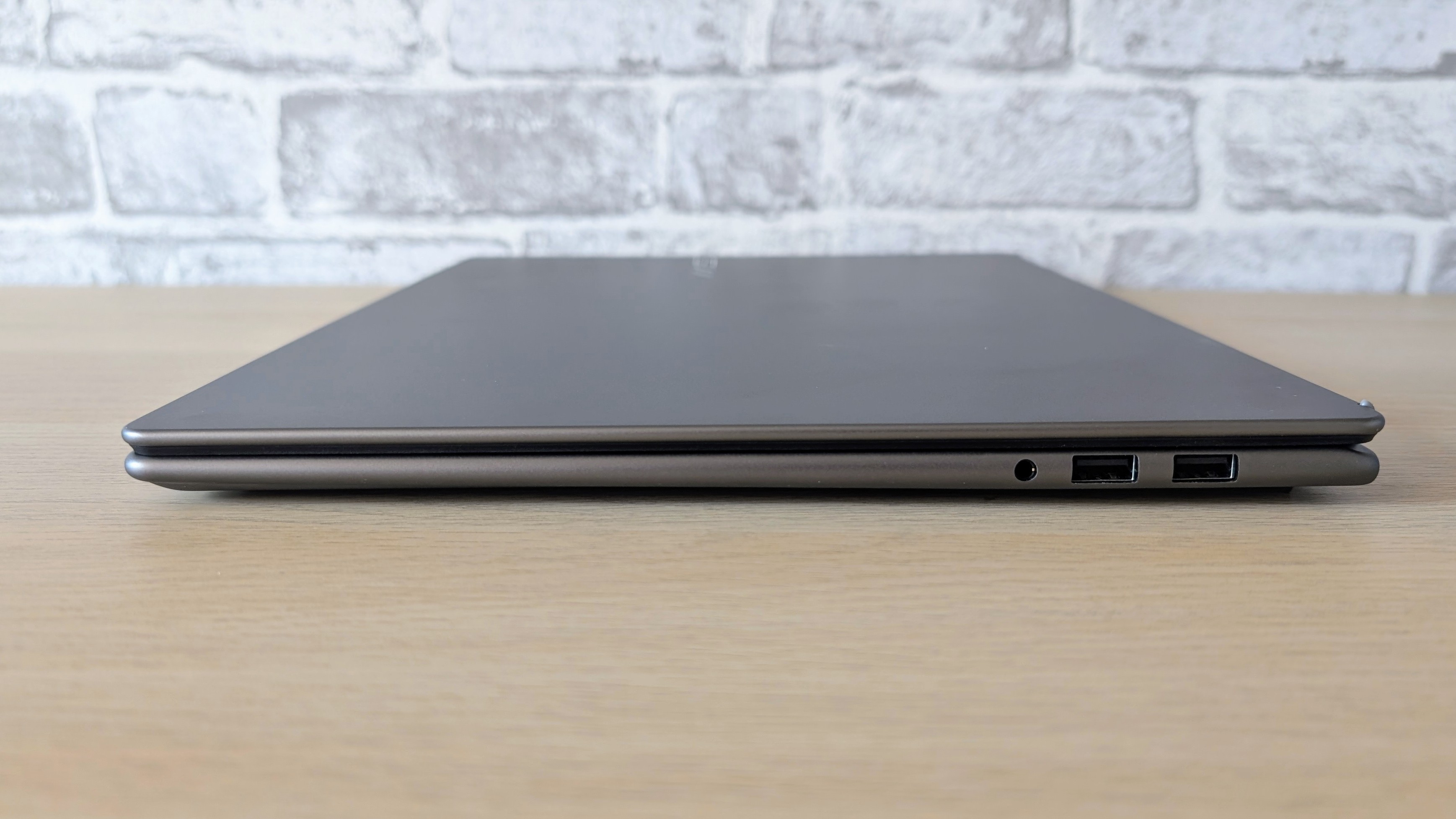 The MSI Prestige A16 AI+ on the ITPro background
