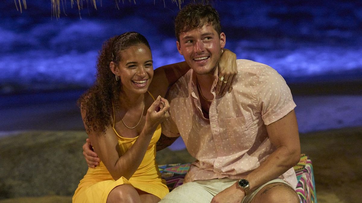 Wells Adams Has Some Advice For Bachelor In Paradise's John Henry Spurlock,  After His Ex Olivia Lewis Avoided Elimination