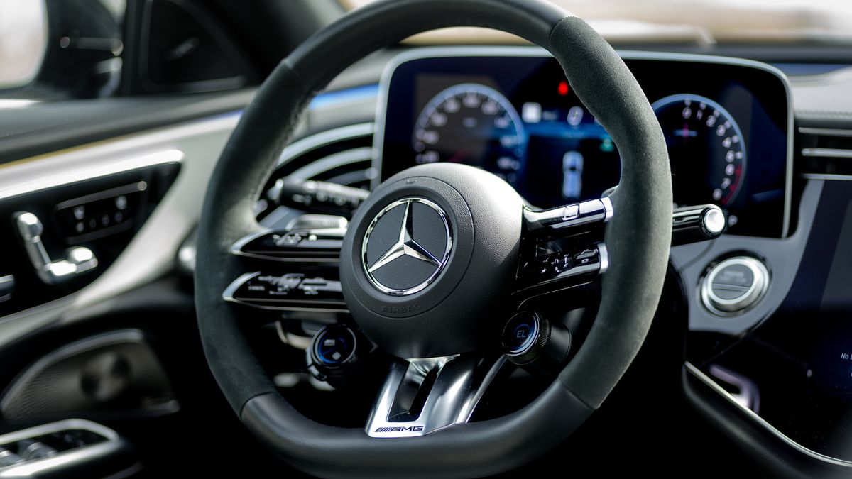 2026 Mercedes-AMG E53 Hybrid Wagon review.