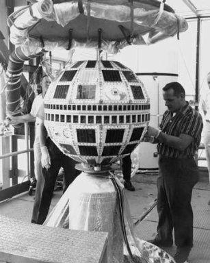 Telstar 1 Photos: Legacy of 1st TV Communications Satellite | Space