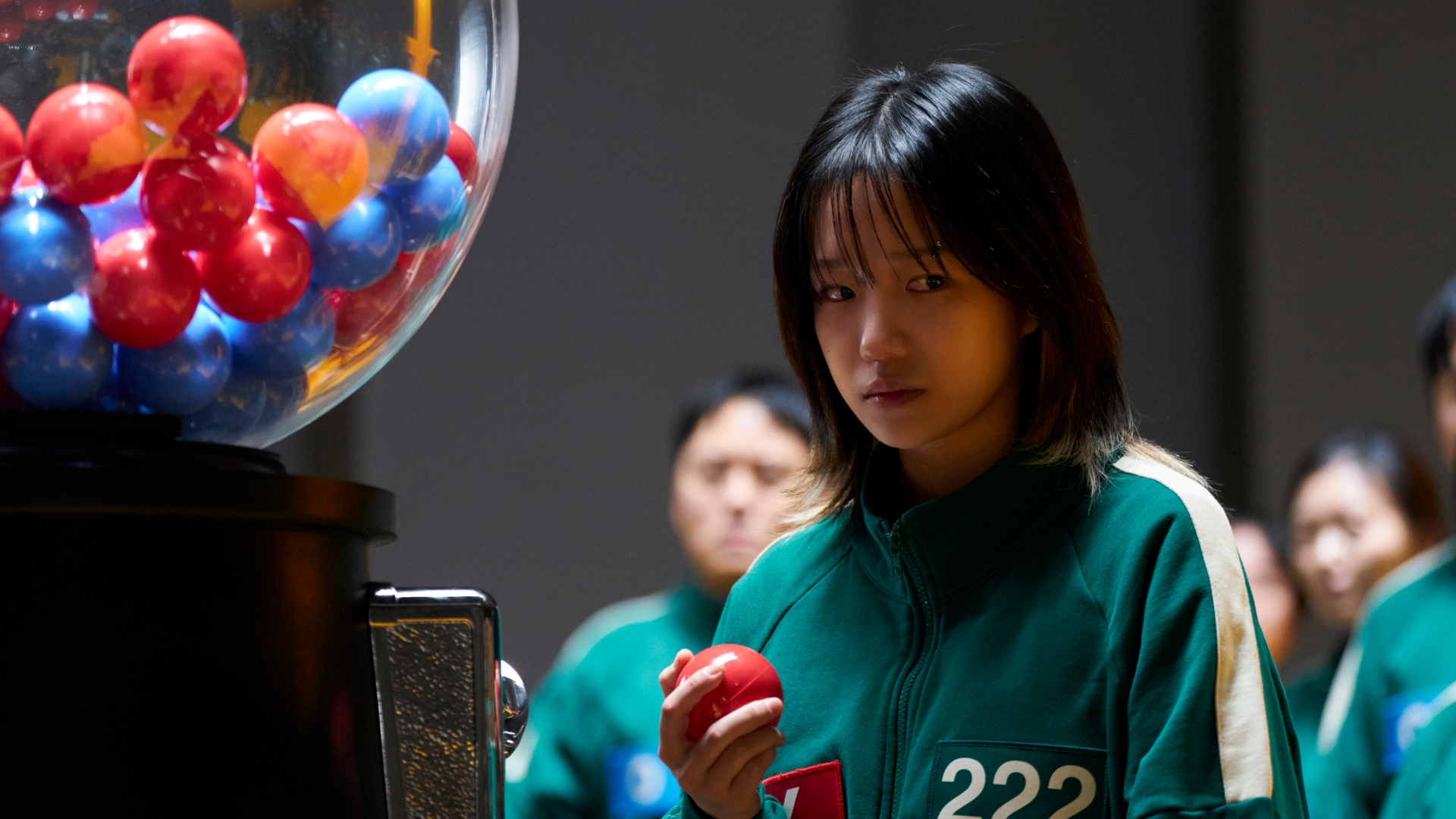 Player 222 picks a red ball in Squid Game season 3