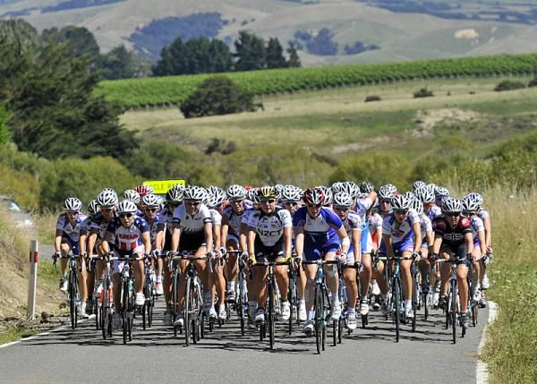 Riders meander through some on New Zealand