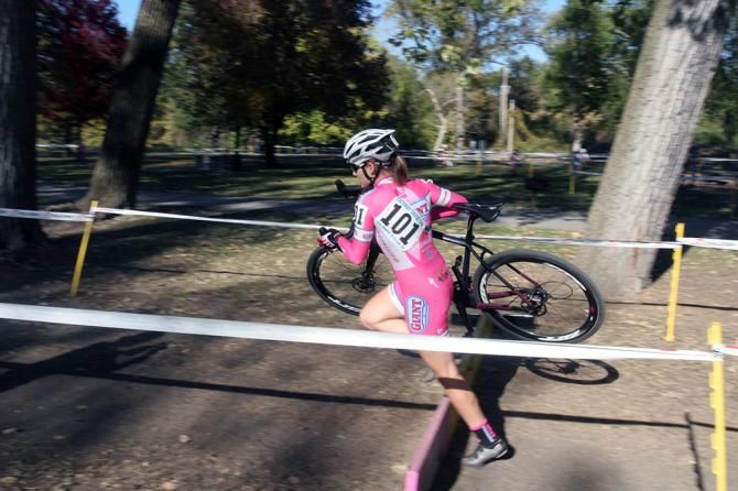 Anderson (California Giant Strawberries) on her way to the win.