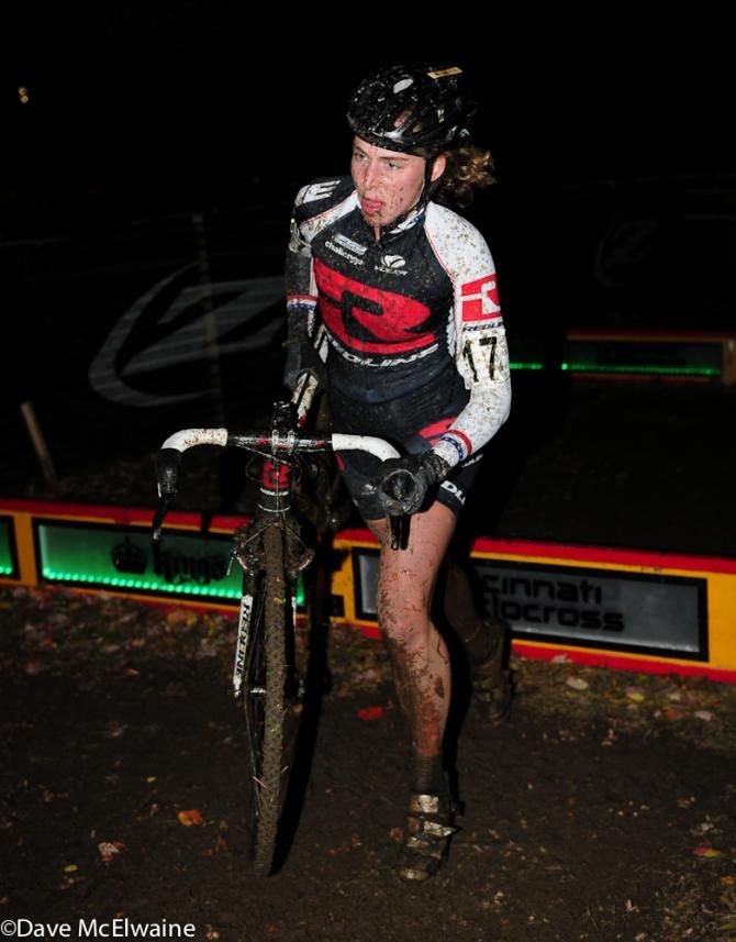 Erica Zaveta (Redline) running the barriers