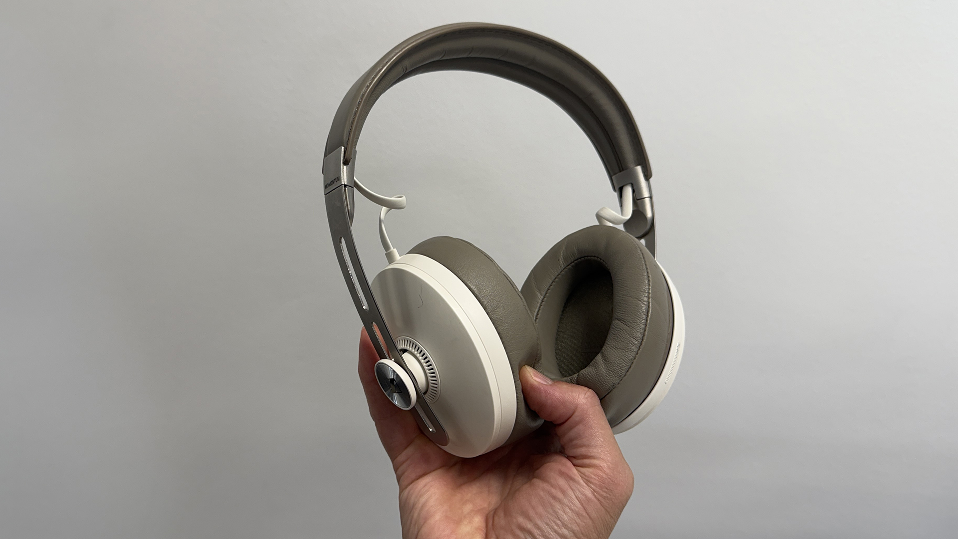 Various shots of the Sennheiser HD 550 headphones.