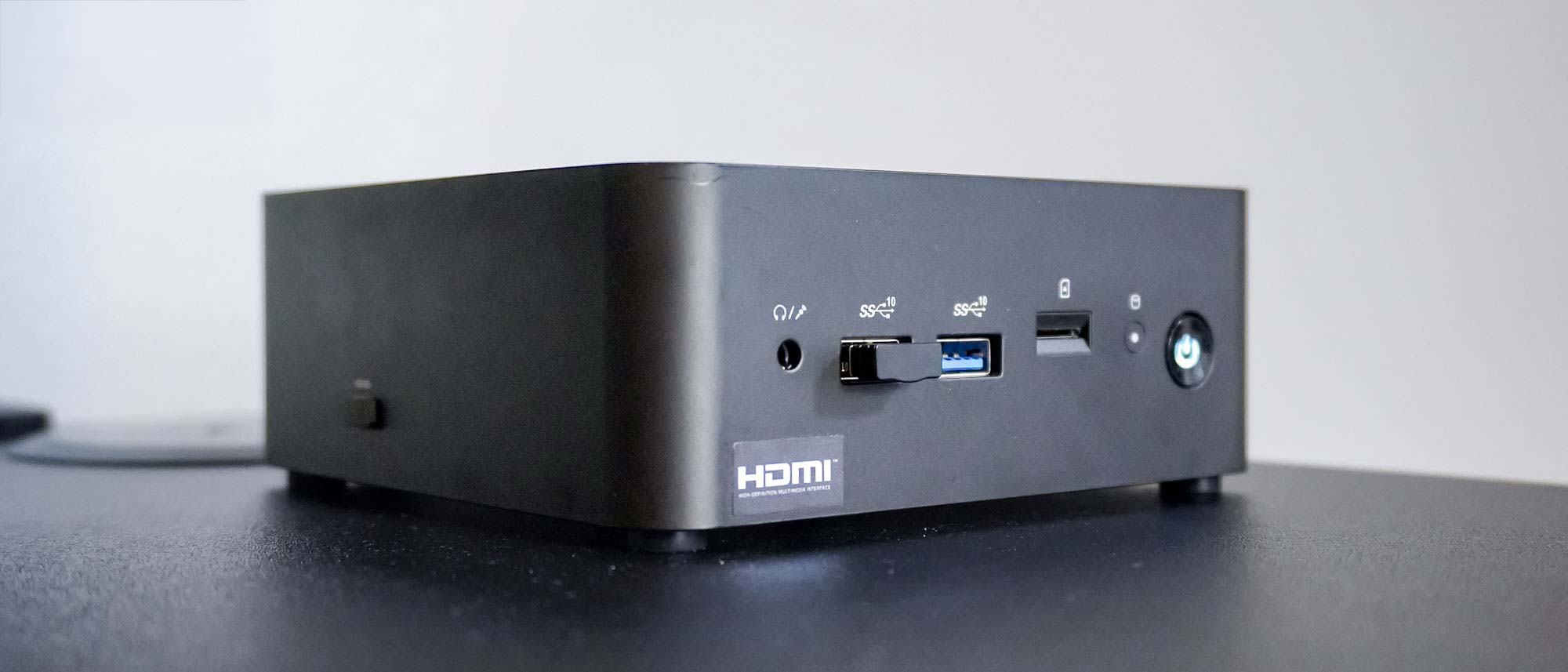 The MSI Cubi NUC 1M mini PC on a desk