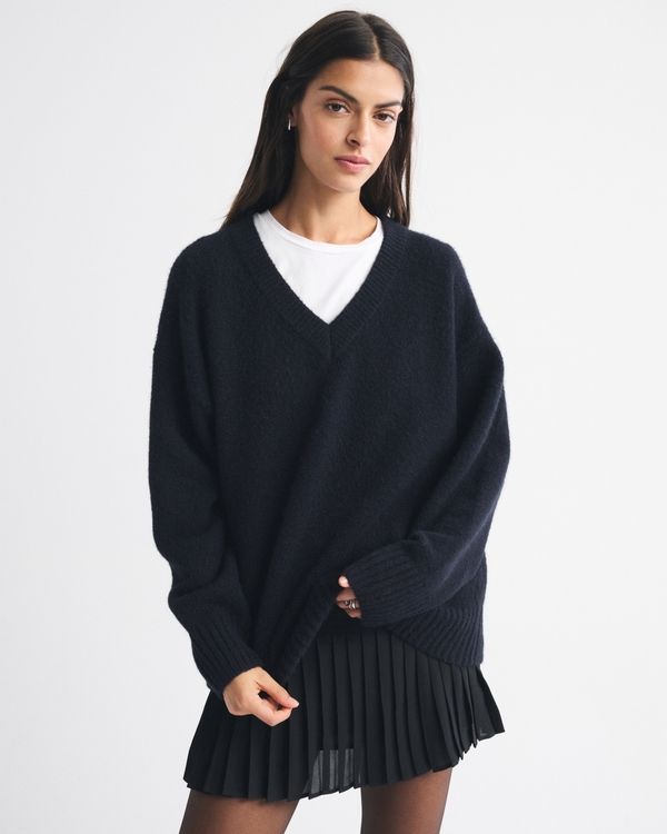 Abercrombie & Fitch, Dad V-Neck Sweater