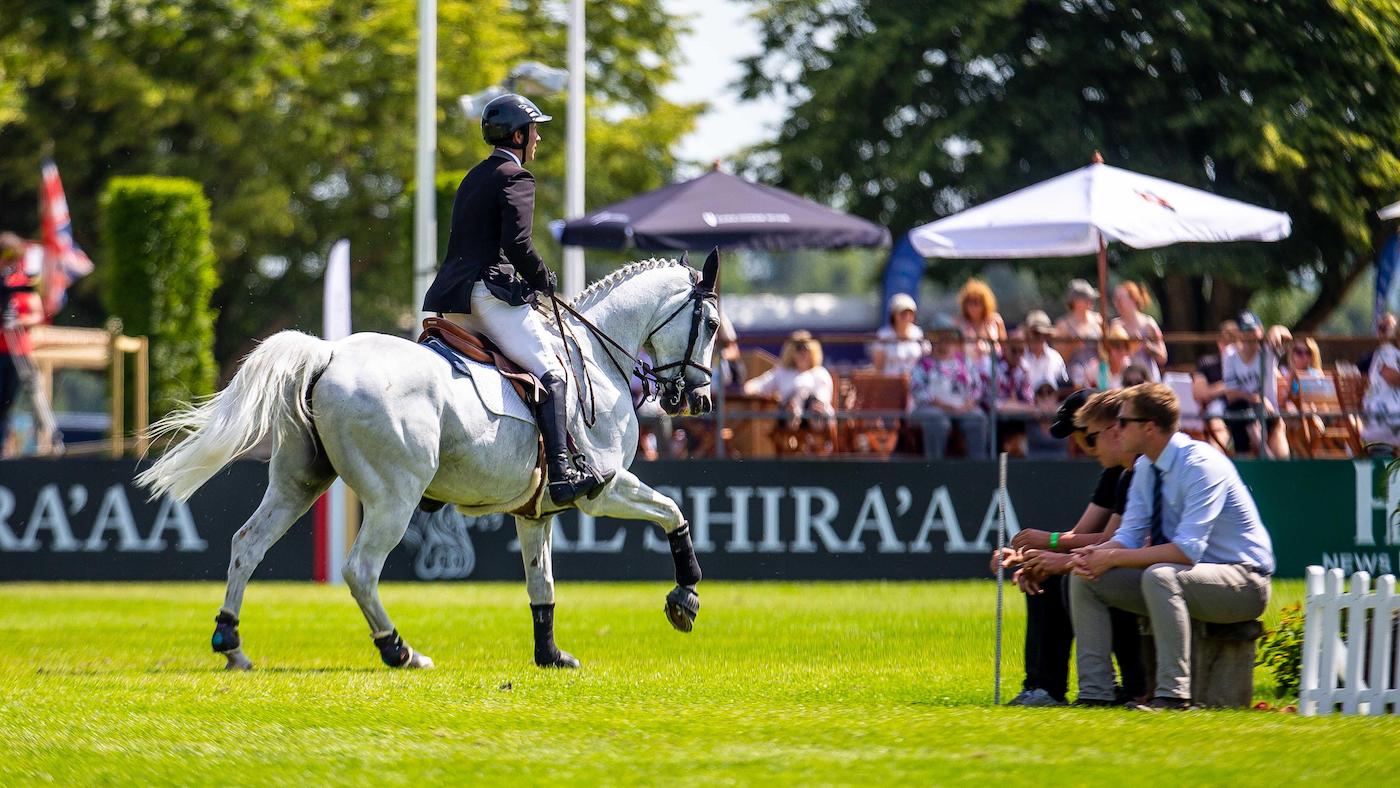 West Sussex, UK. 24th Jun, 2018. Andrew Kocher riding Navalo De Poheton. USA.The Al Shira'aa Derby. The Al Shira'aa Hickstead Derby Meeting. Showjumping. The All England Jumping Course. Hickstead. West Sussex. UK. Day 5. 24/06/2018. Credit: Sport In Pictu