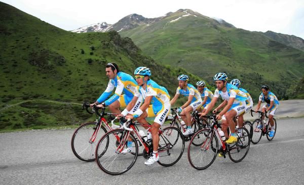 Alberto Contador and his Astana teammates recon the Pyrenean stages of the 2010 Tour de France.