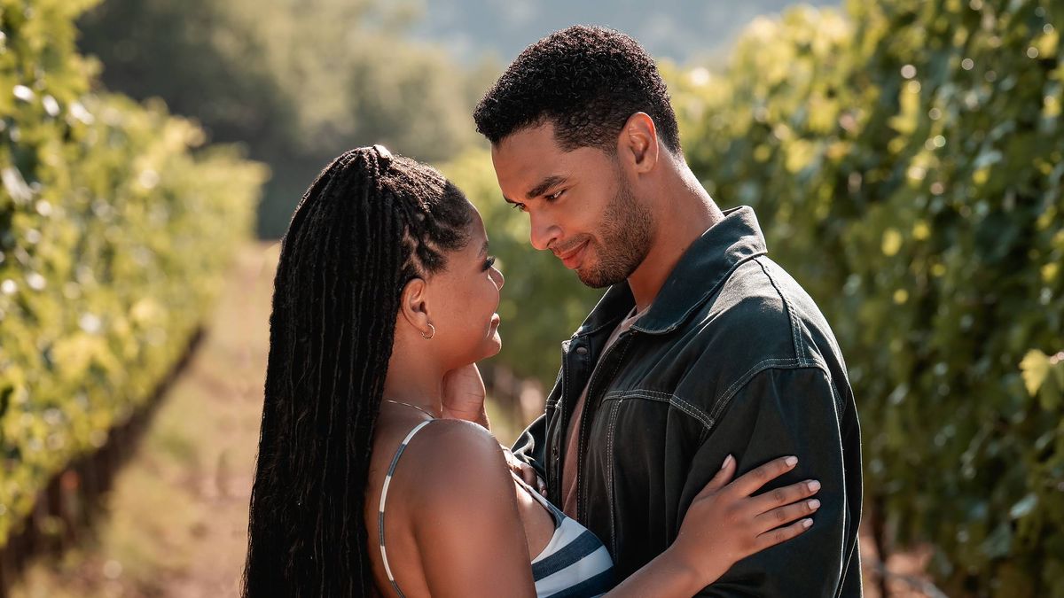 Halle Bailey as Anna and Regé-Jean Page as Michael in