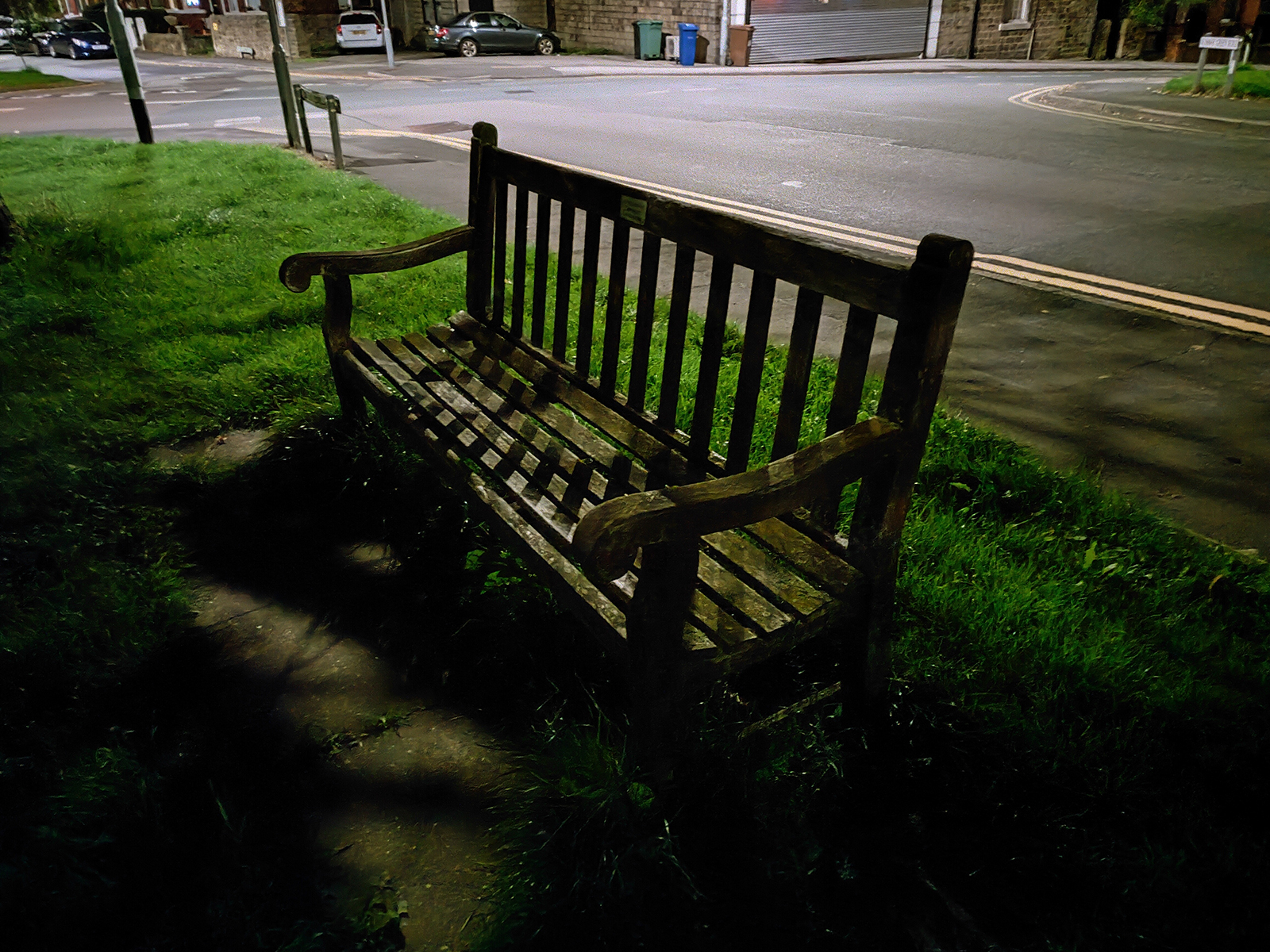 Realme GT Master Edition camera samples – a bench at night.