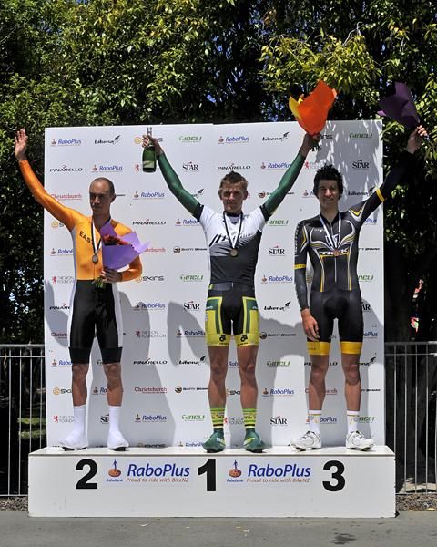 The U23 podium (l-r):Westley Gough, Michael Vink and Jesse Sergent.