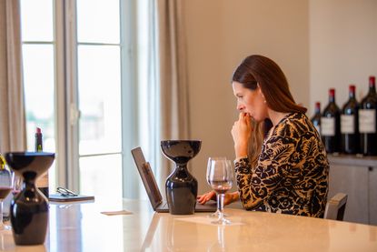 Georgie Hindle tasting en primeur