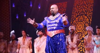 Watch as the Broadway cast of Aladdin pays tribute to Robin Williams