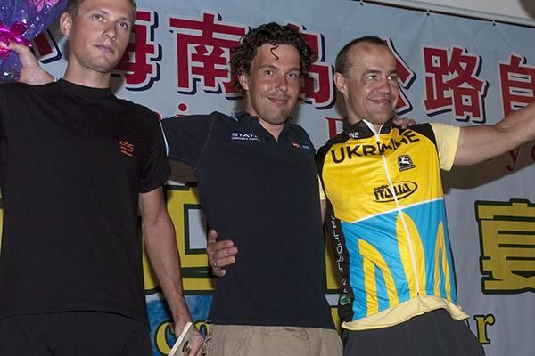 The stage seven podium (l-r): Bartlomiej Matysiak (2nd,CCC Polsat Polkowice) Kenny Van Hummel (1st,Skil-Shimano), and Yuriy Metlushenko (3rd,Ukraine National Team).