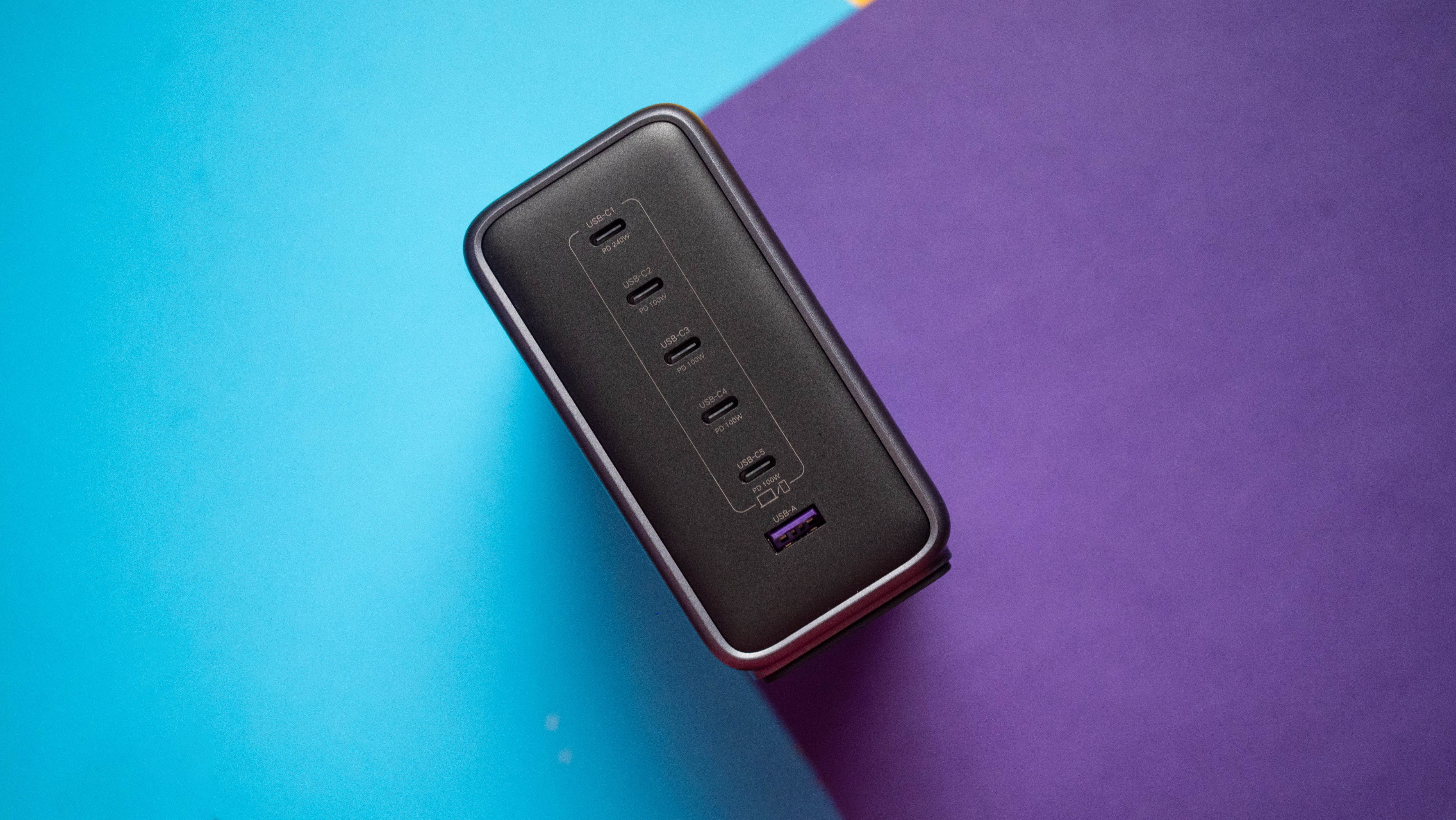 UGREEN Nexode 500W Charging Station review