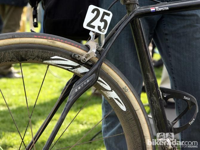 Huge 30mm-wide FMB/Specialized tubulars for Paris-Roubaix winner Niki Terpstra (Omega Pharma-QuickStep)