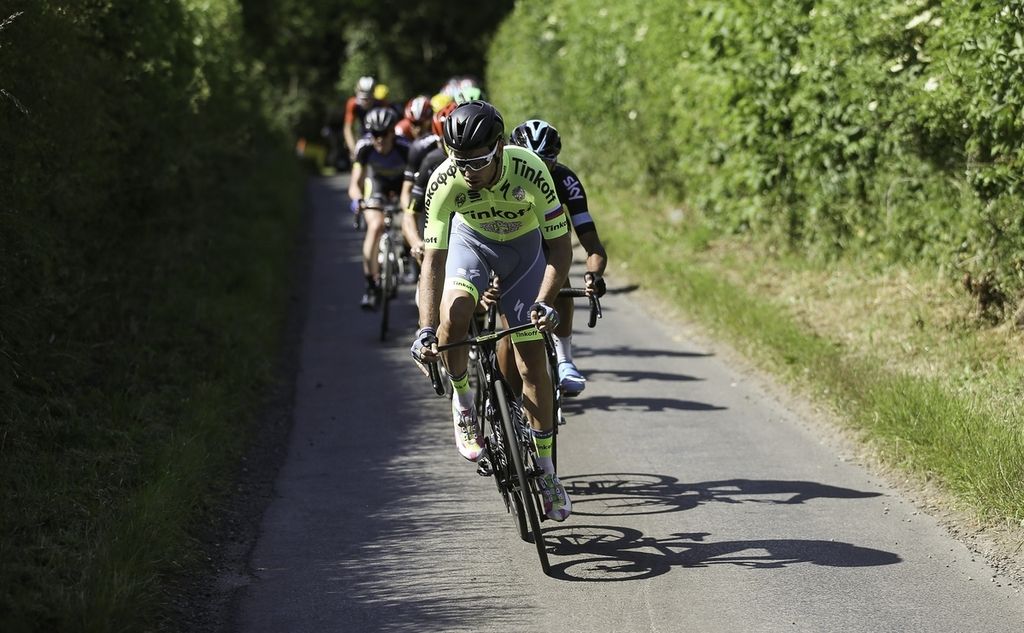 Adam Blythe (Tinkoff) pushing the pace up a climb