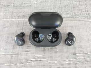 Enacfire In Charging Case Both Earbuds Out
