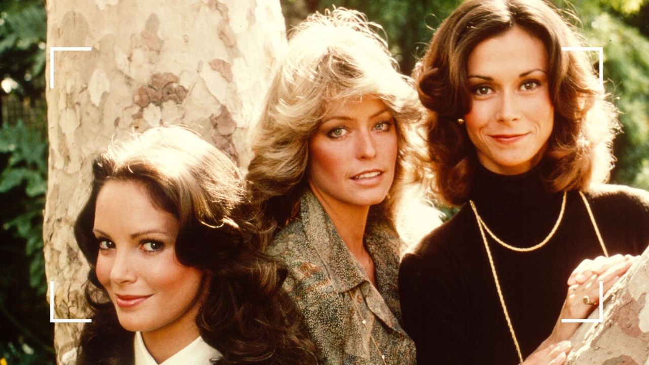 The Charlie&#039;s Angels wearing 70s makeup Jaclyn Smith, Farrah Fawcett and Kate Jackson