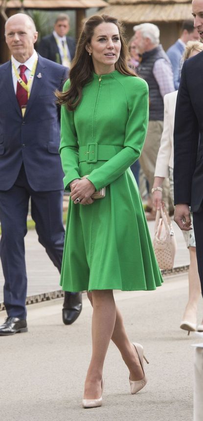 Pippa Middleton Embraces Festive Dressing in a Green Lace Self