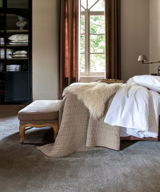 grey synthetic carpet in bedroom