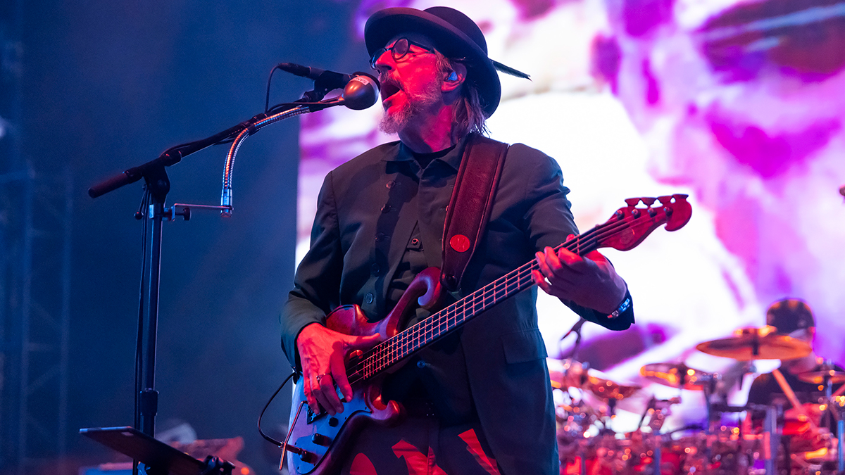  Les Claypool of Primus performs at Michigan Lottery Amphitheatre on July 16, 2025 in Sterling Heights, Michigan