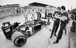 Johnny Dumfries at British Grand Prix 1986