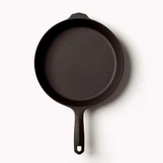 Field No.8 Cast Iron Skillet 