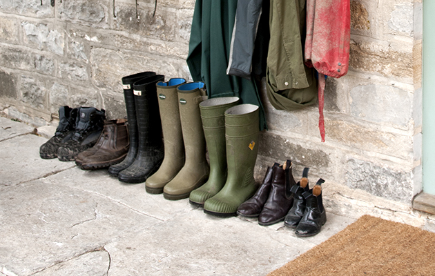 group-of-yard-boots-IPCIMMGLPICT0000029249561.jpeg