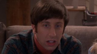 Howard eating popcorn in The Big Bang Theory