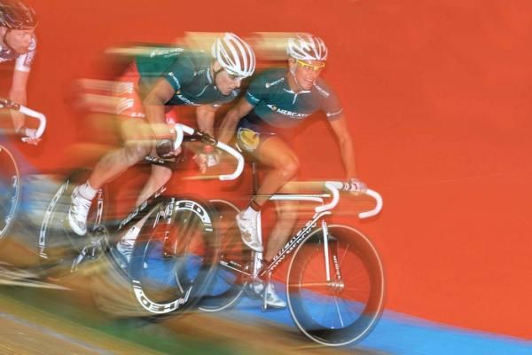 Winners Kenny De Ketele &amp; Robert Bartko blaze toward victory