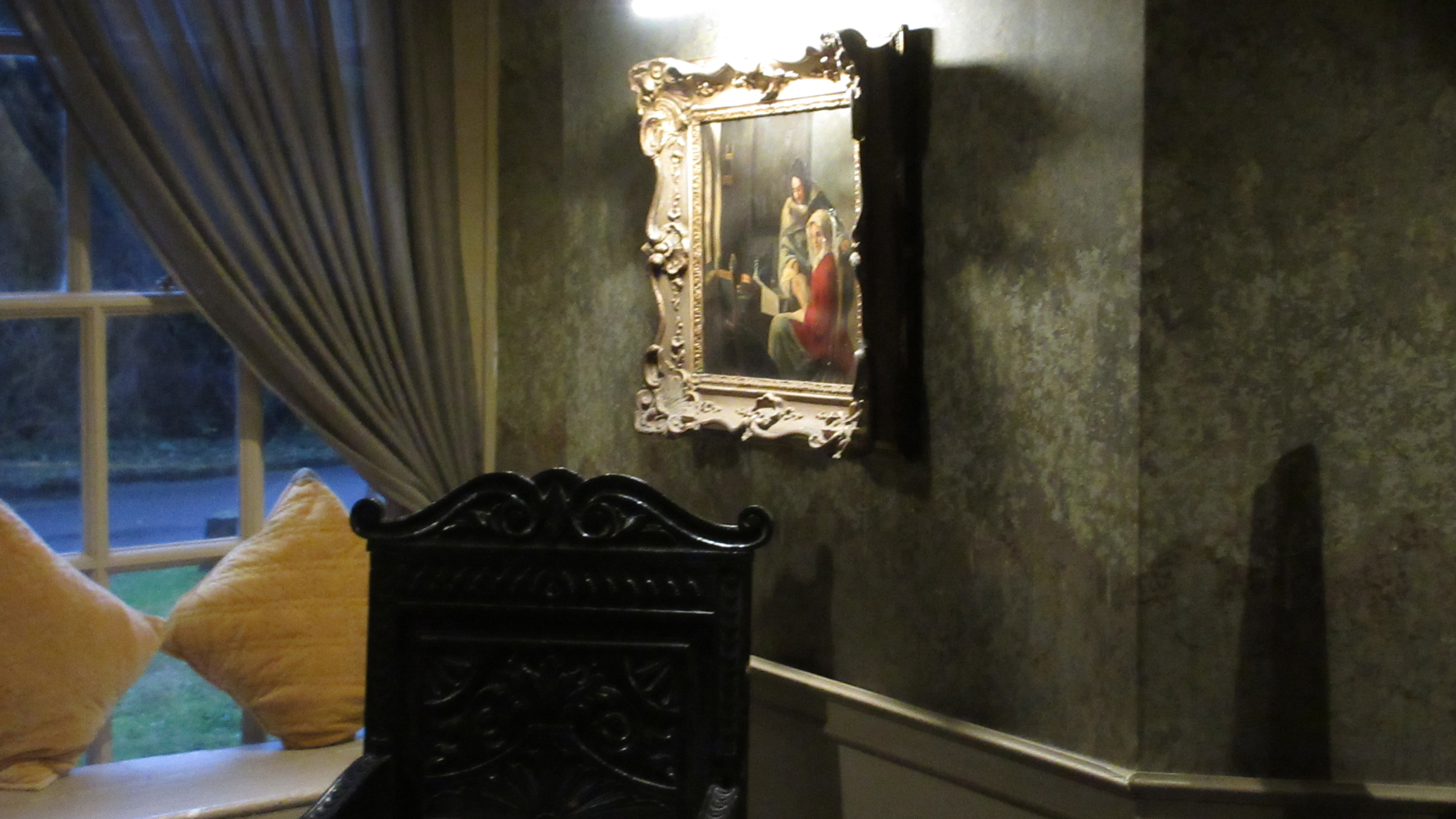 Images shot with the Canon PowerShot Ixus 285 HS A