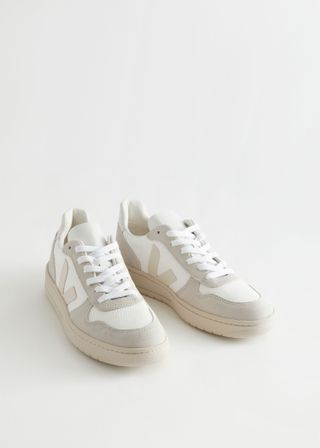 White and beige trainers