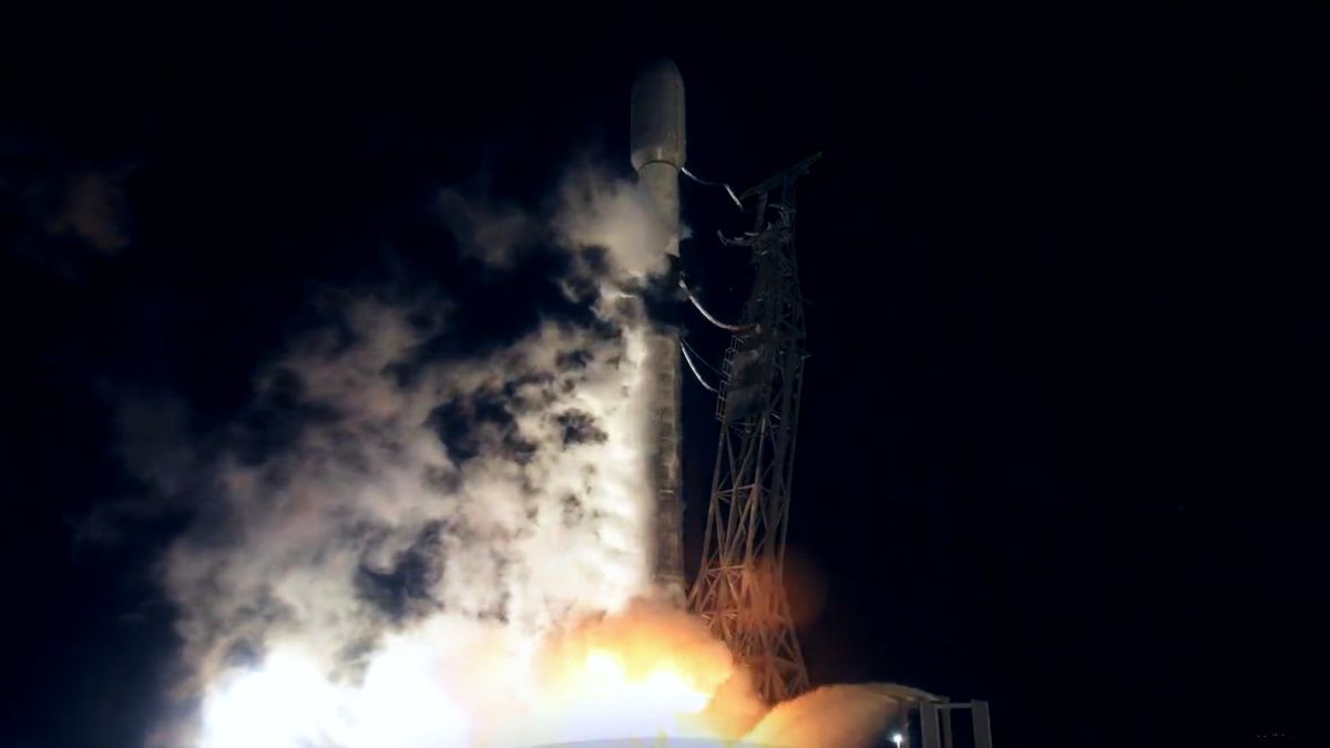 SpaceX phóng 21 vệ tinh Starlink từ California vào ngày 25/9