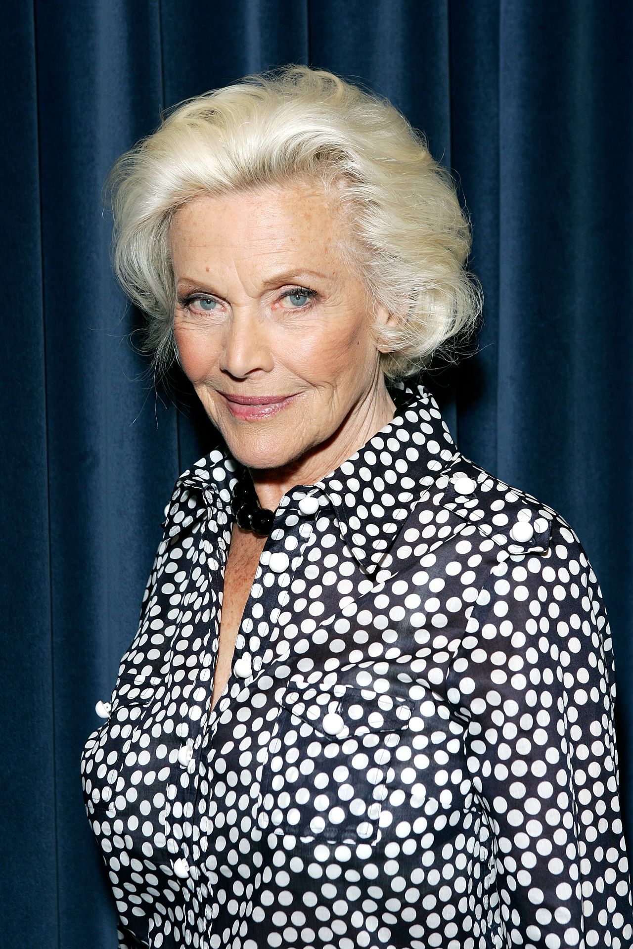 Honor Blackman. 