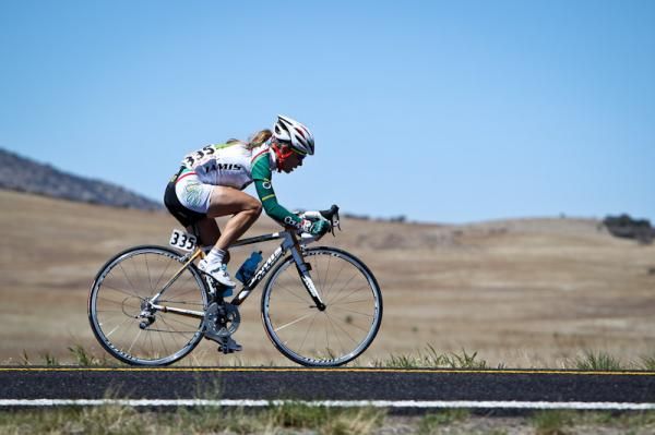 Kristin Sanders (Colavita-Forno d'Asolo) spent most of the day off the front by herself.