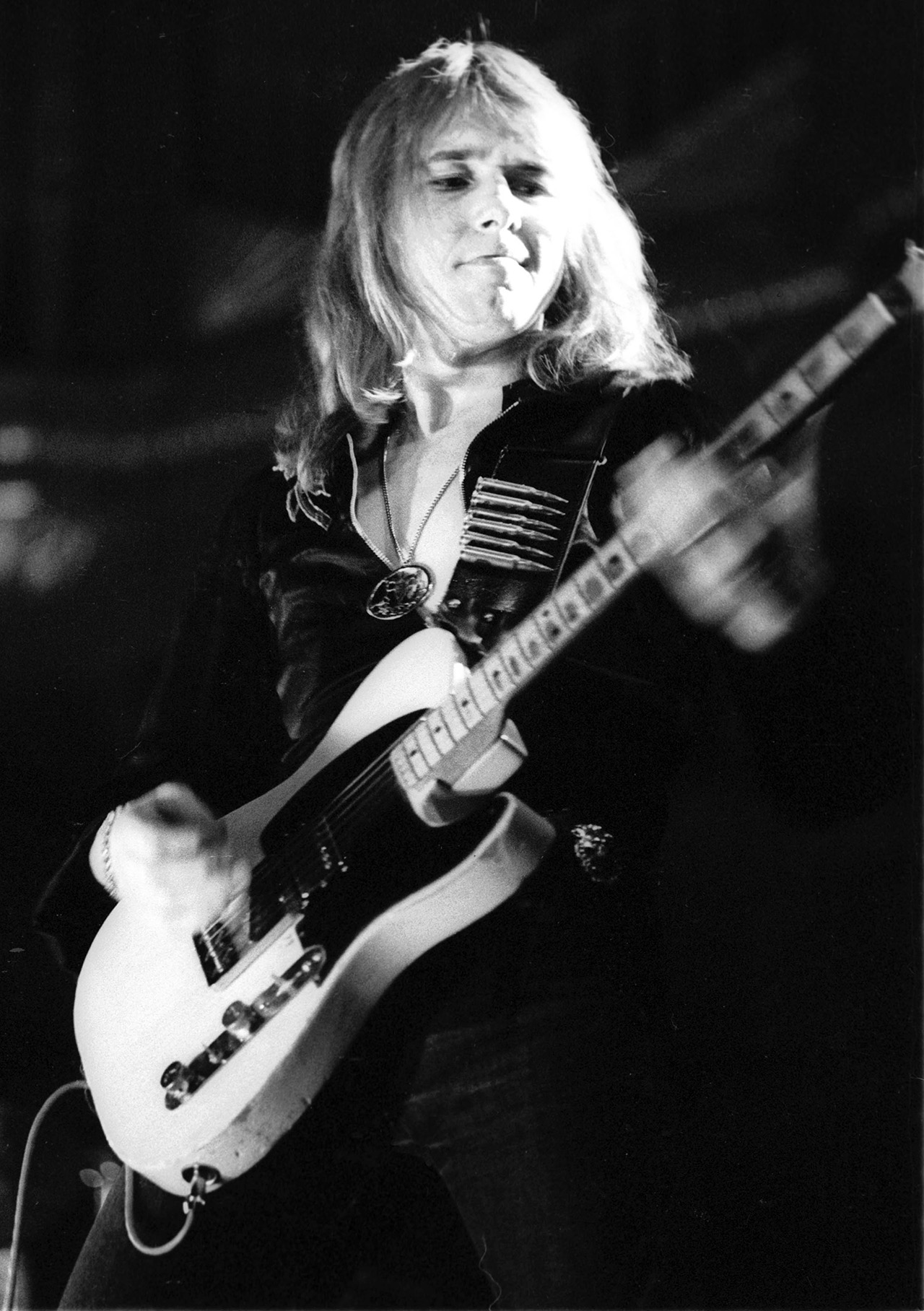 Mick Ralphs of Mott The Hoople performing on stage at City Hall, Newcastle upon Tyne on February 25, 1973. (Photo by Ian Dickson/Redferns)