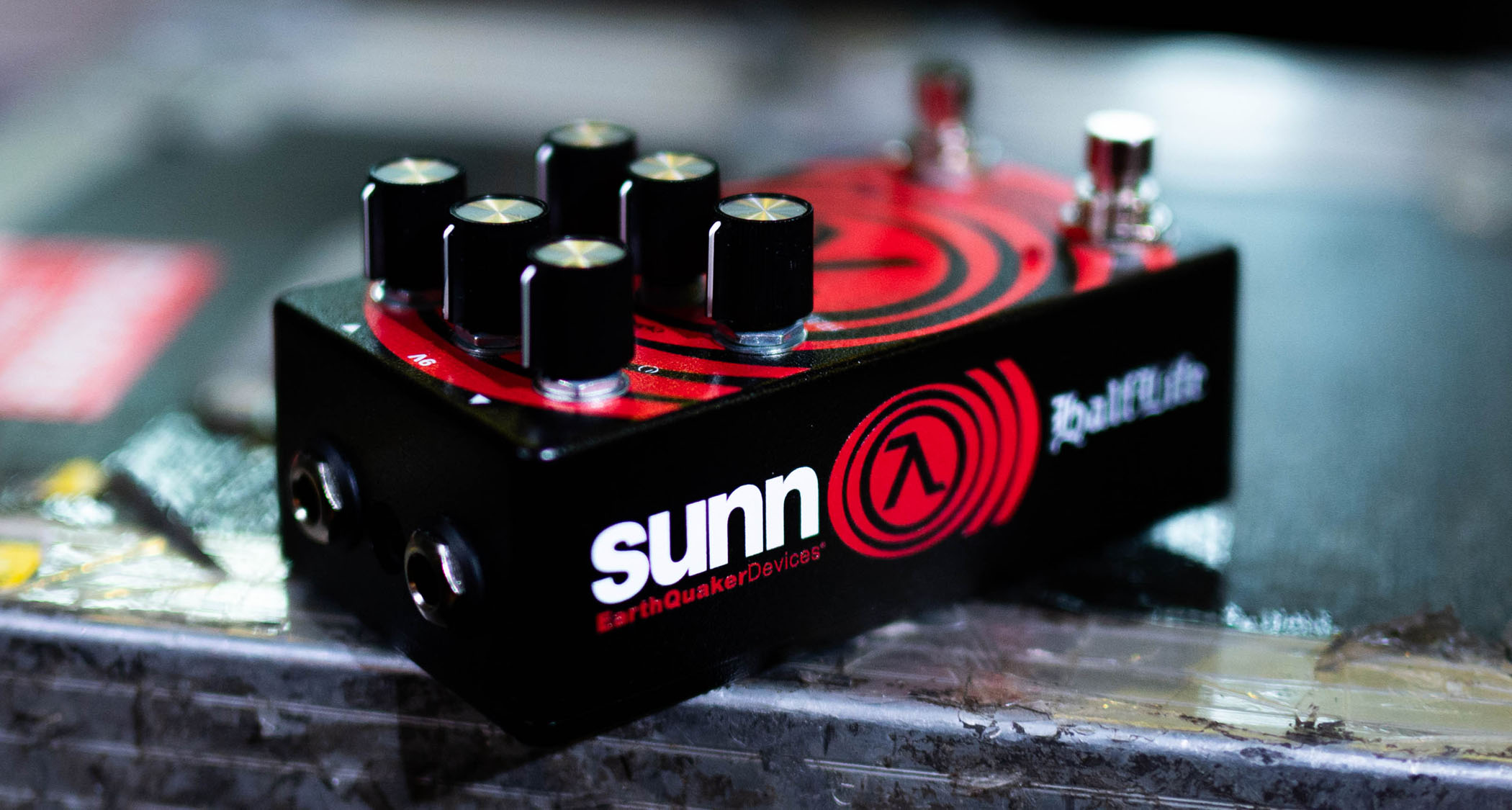 EarthQuaker Devices Sunn O))) HalfLife Octave Distortion + Booster