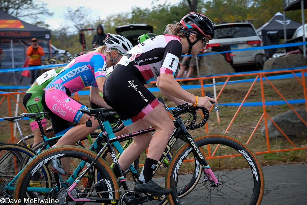 Ellen Noble (Aspire Racing) got off to a fast start