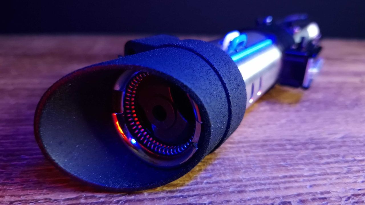 A look inside the Darth Vader Force FX Elite Lightsaber emitter