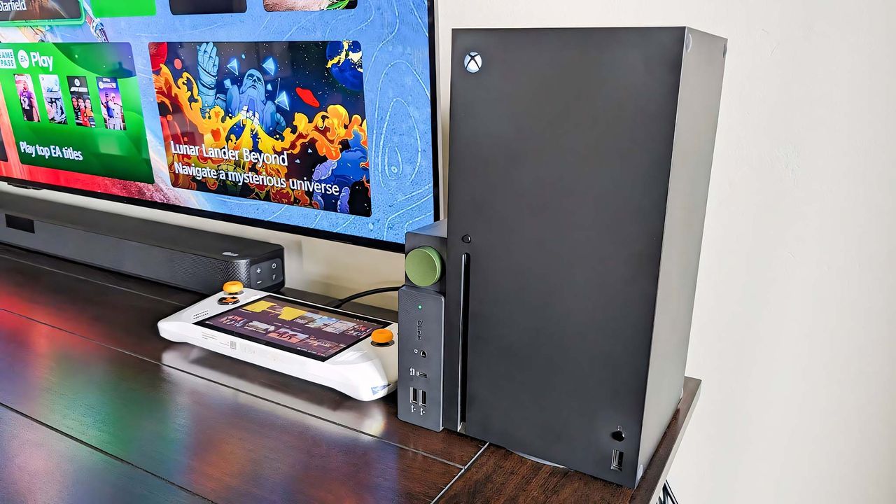 BenQ beCreatus DP1310 Docking Station Connected to Xbox and ROG Ally.