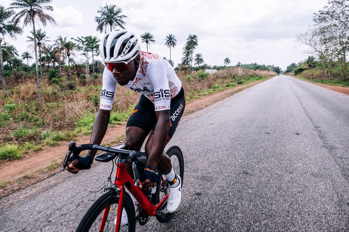 Picture by Oskar ScarsbrookSWpixcom 2630042023 Cycling SIS Science in Sport Tour de Lunsar 2023 Sierra Leone Africa