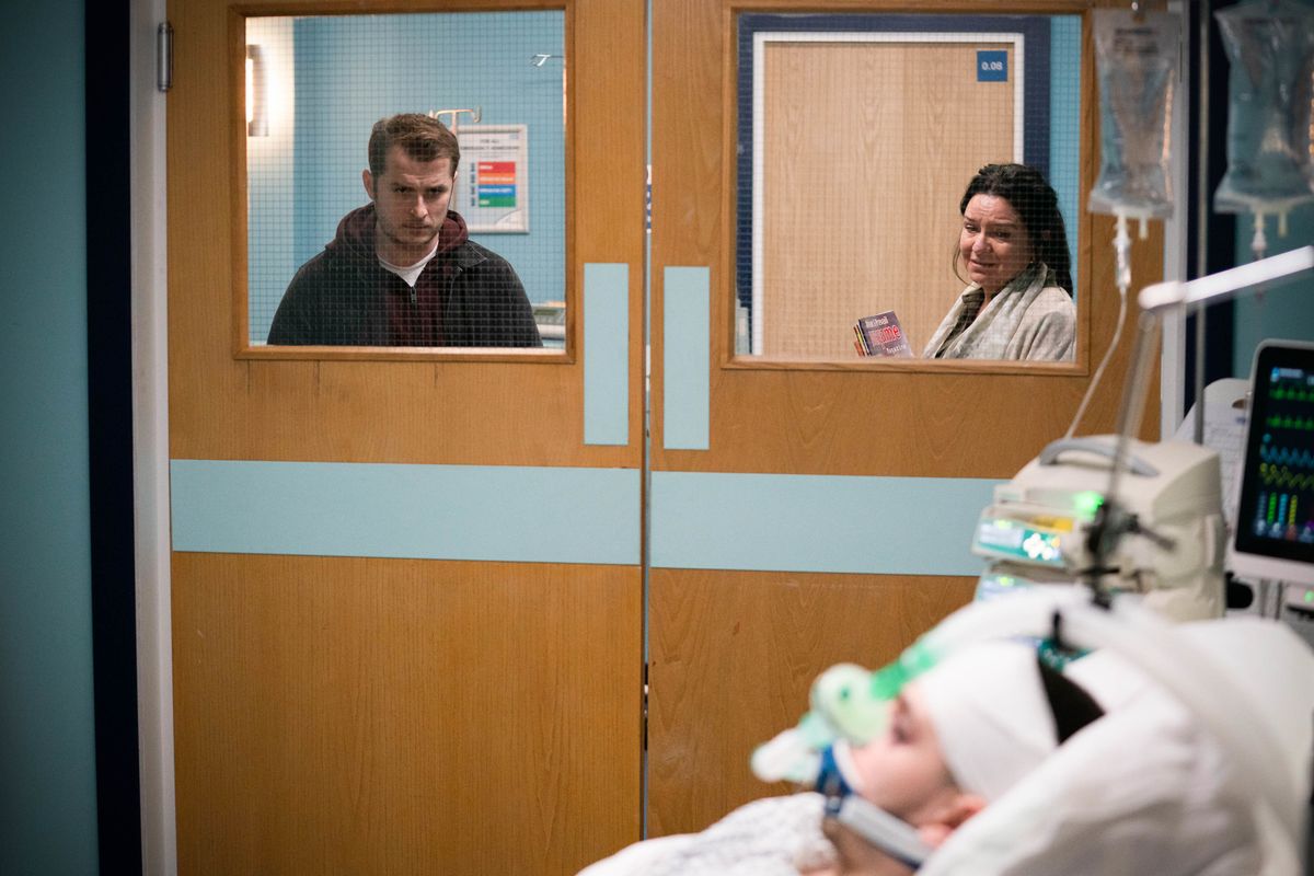 Ben Mitchell visits the hospital