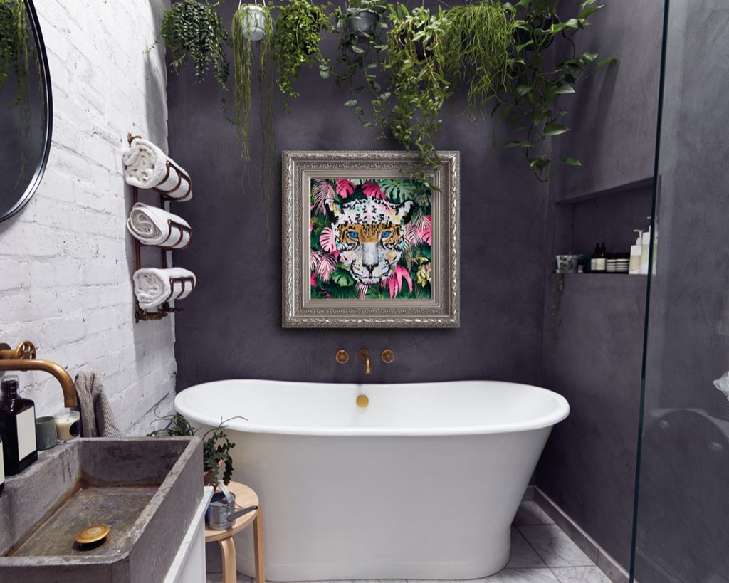 13 ways to decorate bathroom walls creatively | Real Homes