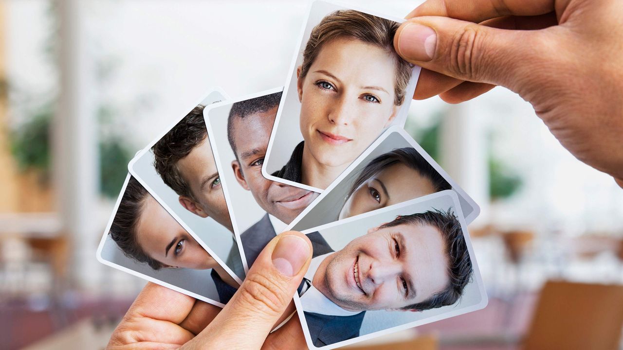 Choosing a face from among several pictured on a deck of cards.