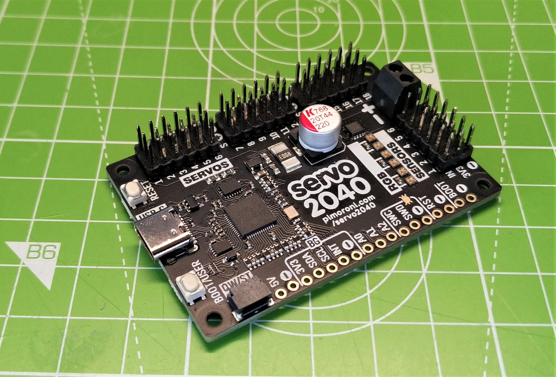 Control up. Ардуино rx5808. CIRCUITPYTHON 0.96 +OLED +rp2040. Servo problem at Slow Motion Control